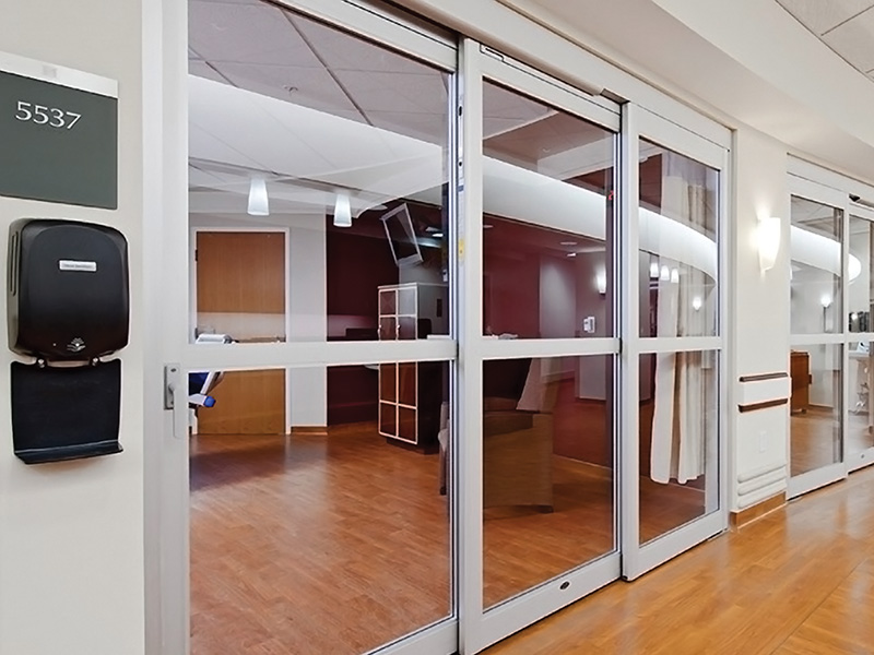 automatic-icu-doors-in-an-intensive-care-unit