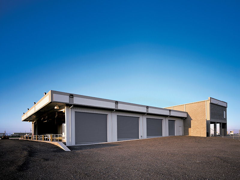 rolling-steel-commercial-door-at-secured-facility