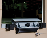 Air-Powered-Dock-Leveler-Edge-of-Dock