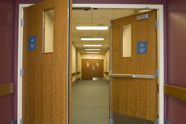 Wood-Doors_healthcare-entry-doors