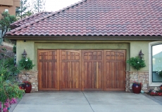 wood-grain-carriage-house-garage-door