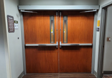 Spartanburg South Carolina Red Oak Wood Doors with ADA Operator and Hardware