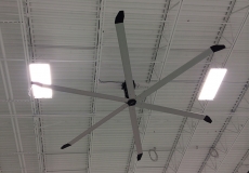 high-volume-low-speed-HVLS-fan-for-warehouse-operations