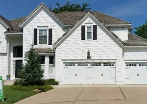 homeowner-says-garage-doors-attracted-new-buyer